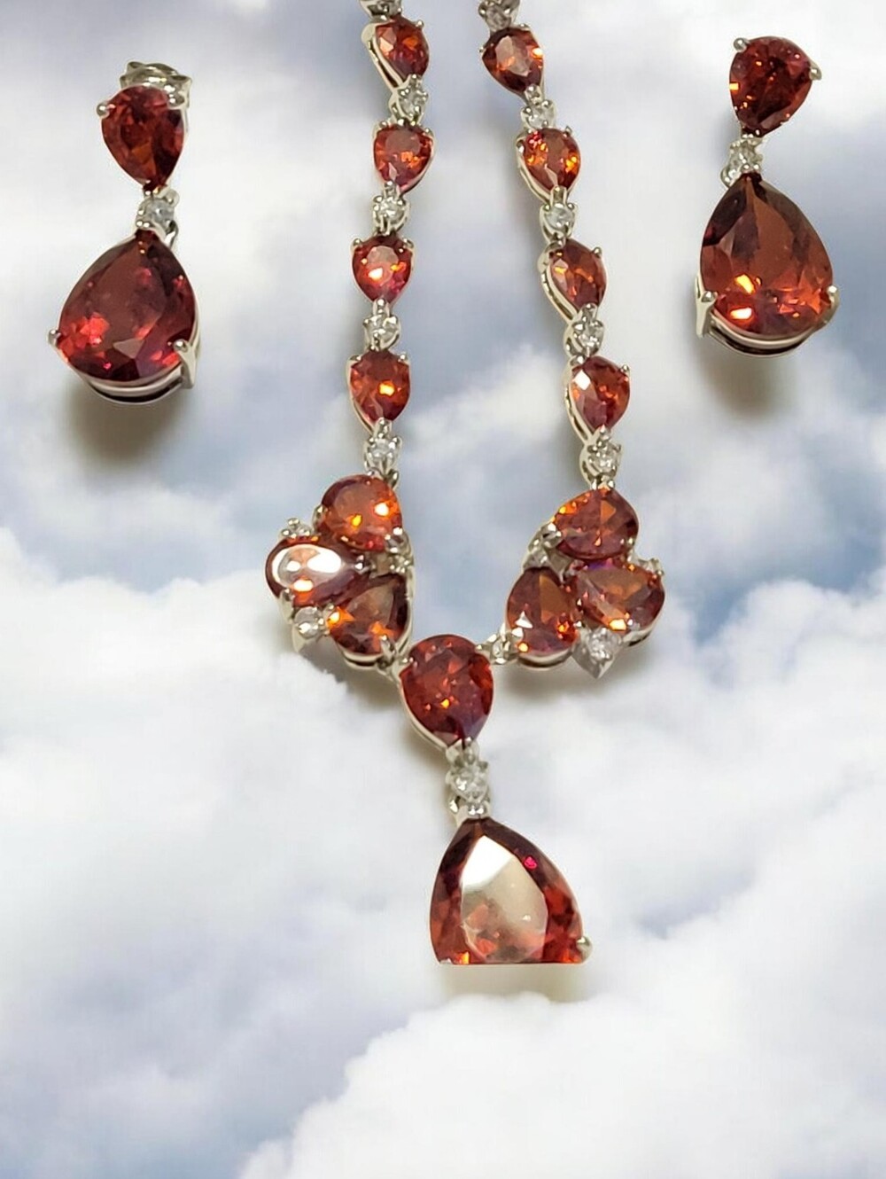 Elegant Red Teardrop Necklace and Earring Set